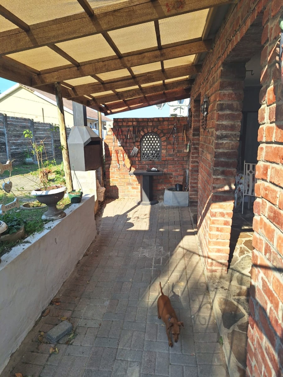  Bedroom Property for Sale in Amalinda Eastern Cape